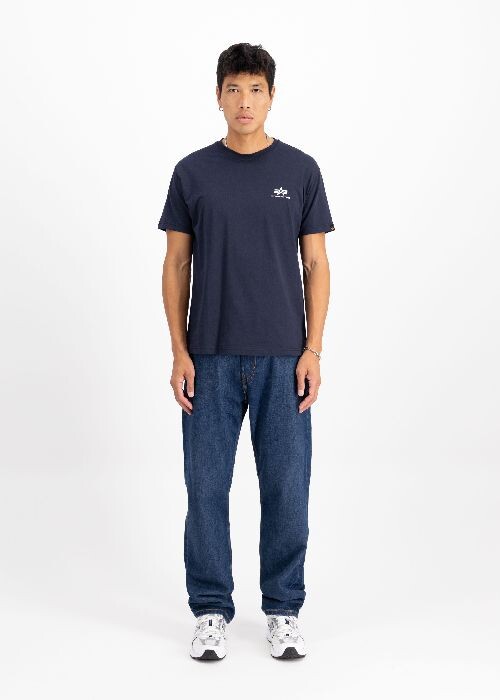 Basic T-Shirt
Small Logo