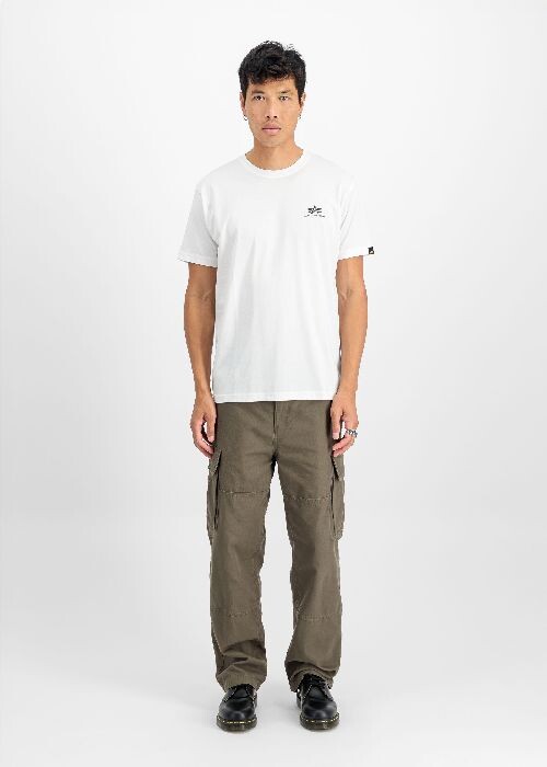 Basic T-Shirt
Small Logo
