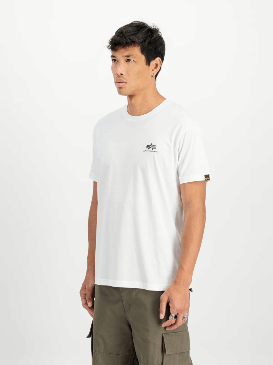 Basic T-Shirt
Small Logo