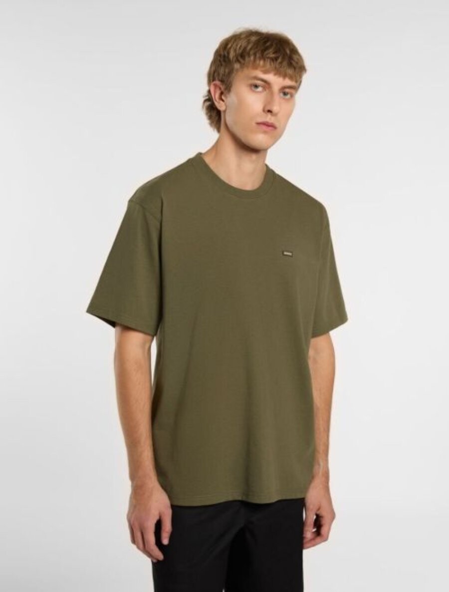 Clancy Heavyweight
T-Shirt
